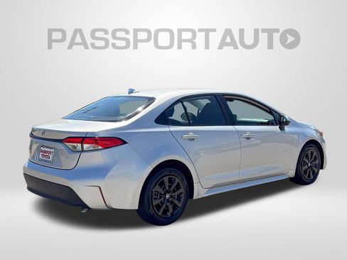 Used 2025 Toyota Corolla LE FWD image 8