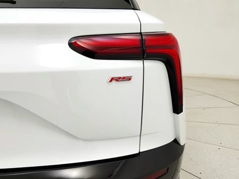 Used 2024 Chevrolet Blazer EV RS RWD image 28