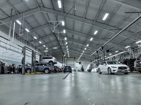 Certified 2025 Volkswagen Taos S image 27