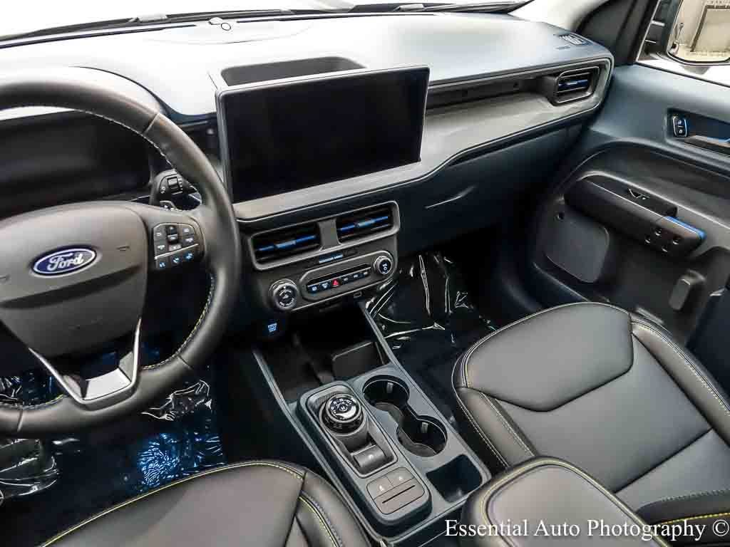 Used 2025 Ford Maverick Lobo AWD/4WD image 15