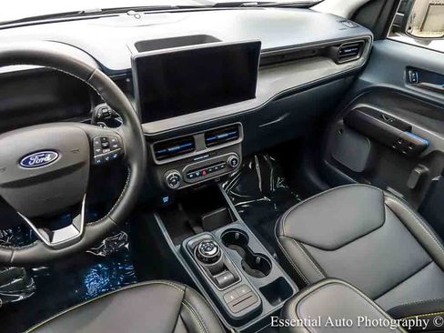 Used 2025 Ford Maverick Lobo AWD/4WD image 15