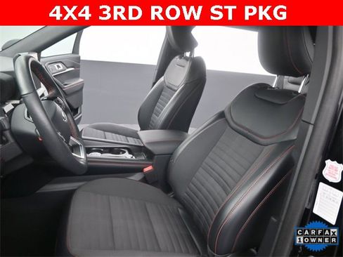 Used 2025 Ford Explorer ST-Line w/ ST-Line Street Pack image 15