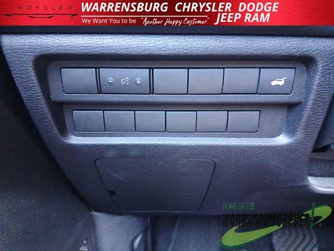 Used 2024 Mitsubishi Outlander SE AWD/4WD image 31