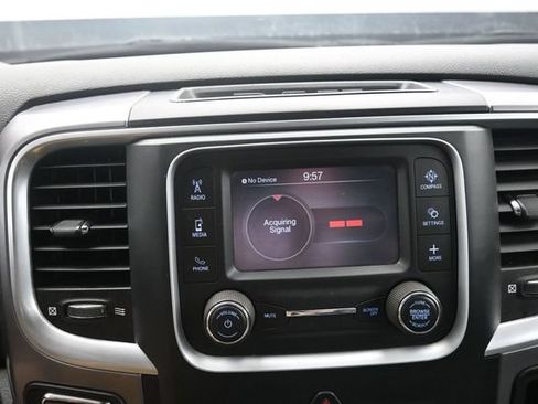 Used 2022 RAM 1500 Classic SLT AWD/4WD image 25