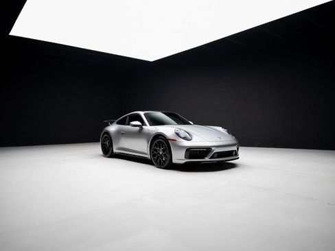 Used 2024 Porsche 911 Carrera image 79