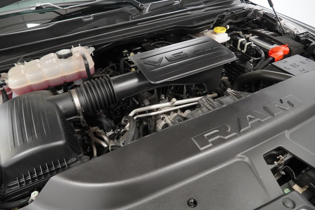 Used 2025 RAM 1500 Big Horn AWD/4WD image 42