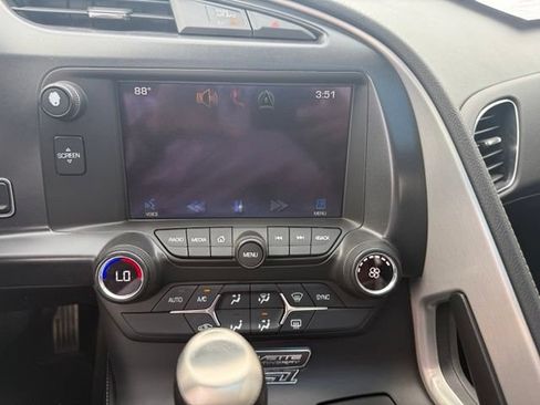 Used 2014 Chevrolet Corvette Stingray Coupe RWD image 10