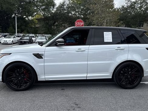 Used 2021 Land Rover Range Rover Sport SVR image 12