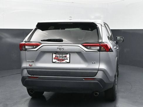 Used 2023 Toyota RAV4 LE FWD image 5