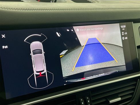 Certified 2022 Porsche Cayenne Turbo image 23