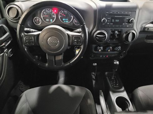 Used 2018 Jeep Wrangler Unlimited Sport AWD/4WD image 22