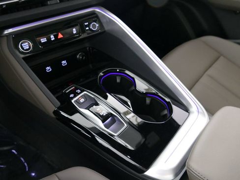 Certified 2025 Audi Q5 Premium w/ Convenience Package AWD/4WD image 20