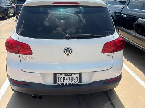 Used 2016 Volkswagen Tiguan SEL FWD image 6
