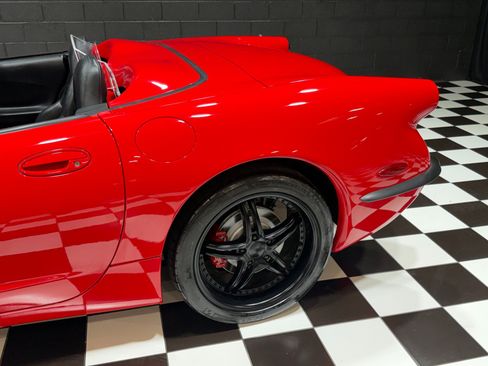 Used 1999 Chevrolet Corvette Convertible w/ Memory Pkg RWD image 35