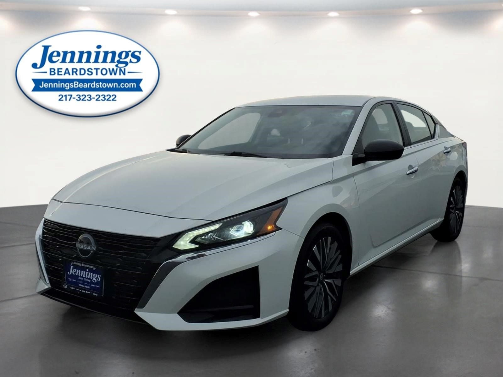 Used 2025 Nissan Altima 2.5 SV FWD image 1