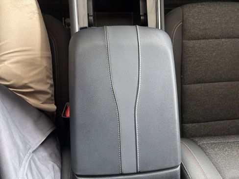 Used 2024 Chevrolet Traverse Z71 image 23