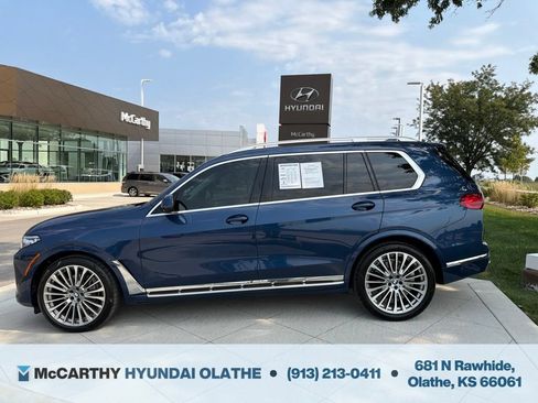 Used 2021 BMW X7 xDrive40i w/ Executive Package 2 AWD/4WD image 16