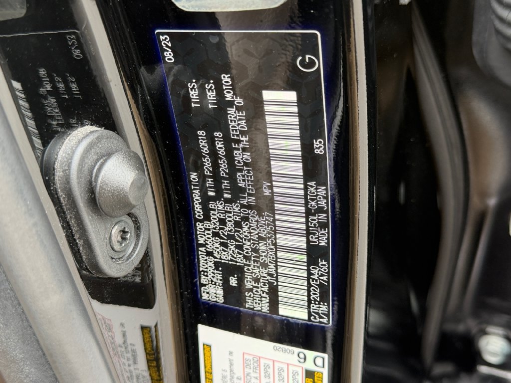 Certified 2023 Lexus GX 460 Premium w/ Premium Package AWD/4WD image 31