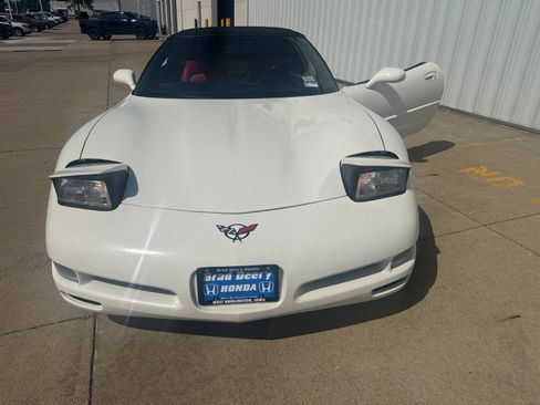 Used 2002 Chevrolet Corvette Convertible w/ Preferred Equipment Group2 RWD image 23
