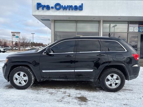 Used 2012 Jeep Grand Cherokee Laredo w/ Laredo E Group image 8