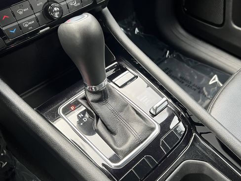 Used 2024 Jeep Compass Limited image 32