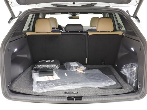 New 2026 Volkswagen Atlas Cross Sport SEL R-Line image 18