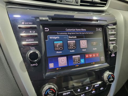 Used 2023 Nissan Murano SV w/ SV Midnight Edition Package image 22