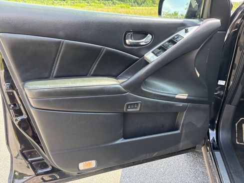 Used 2012 Nissan Murano SL w/ Navigation Pkg AWD/4WD image 10