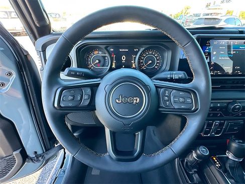 Used 2024 Jeep Wrangler Sport S image 11