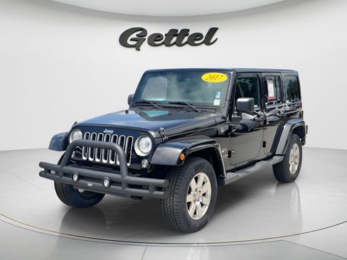 Used 2017 Jeep Wrangler Unlimited Sahara w/ Connectivity Group AWD/4WD image 1