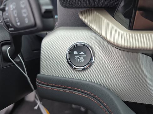 New 2026 Ford Explorer Active image 24