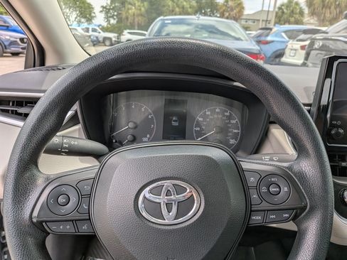 Used 2024 Toyota Corolla LE FWD image 25