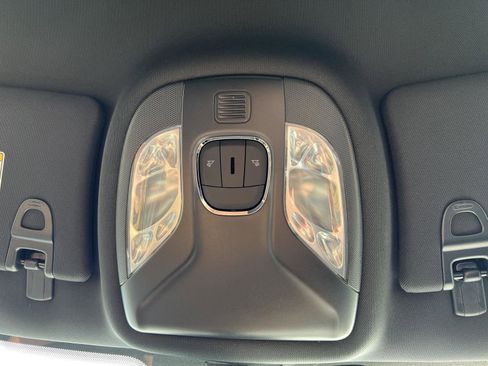 New 2026 Jeep Compass Latitude image 33