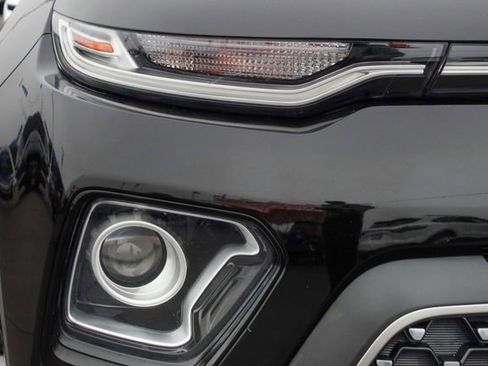 Used 2020 Kia Soul EX image 5