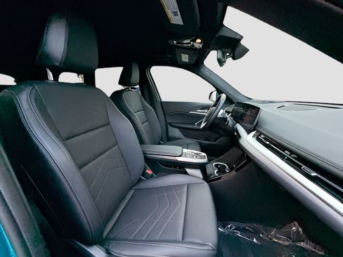 Used 2025 BMW X1 xDrive28i image 15