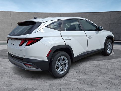 New 2026 Hyundai Tucson SE image 7