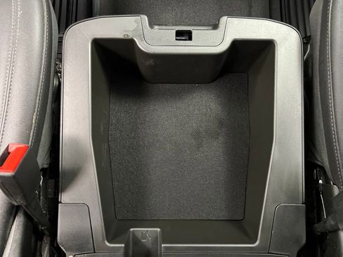 Used 2025 GMC Sierra 1500 SLT image 39