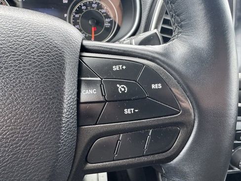 Used 2019 Jeep Cherokee Trailhawk image 21