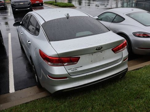 Used 2019 Kia Optima LX FWD image 14