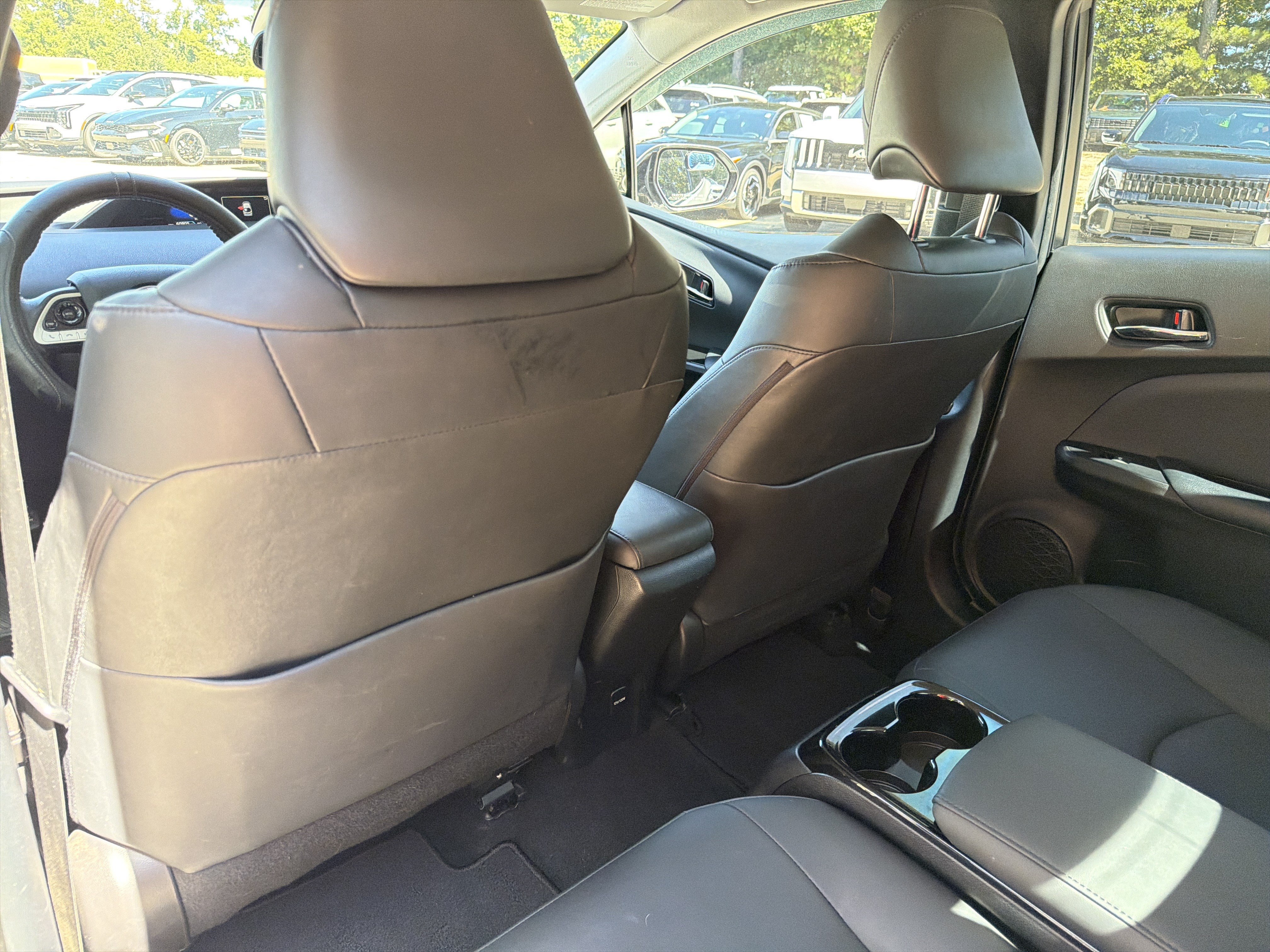 Used 2017 Toyota Prius Prime Premium FWD image 18