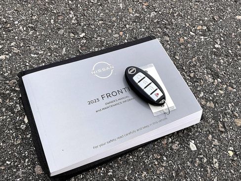 Used 2023 Nissan Frontier PRO-4X w/ Pro-4X Premium Package image 10