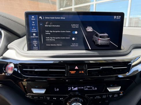 Used 2025 Acura MDX FWD image 22