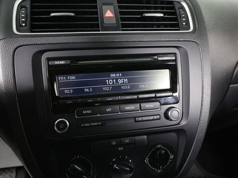 Used 2014 Volkswagen Jetta SE image 33