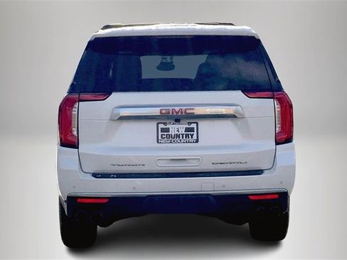 Used 2023 GMC Yukon Denali image 4