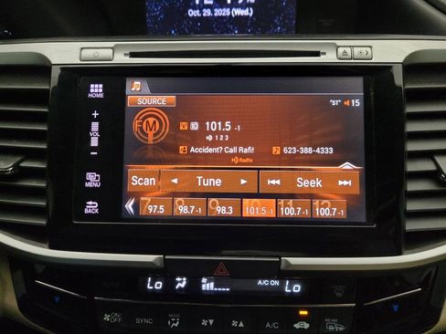 Used 2017 Honda Accord EX image 25