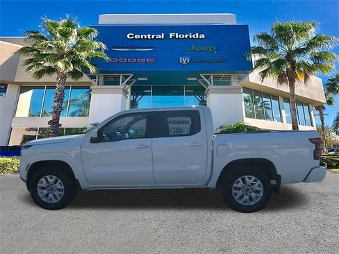 Used 2023 Nissan Frontier SV w/ SV Convenience Package image 8