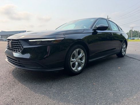 Used 2024 Honda Accord LX image 9