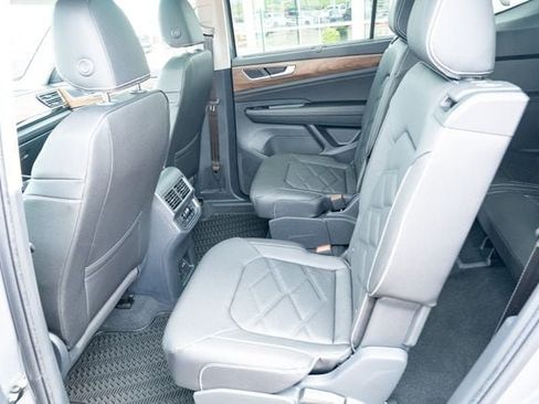 New 2026 Volkswagen Atlas SE FWD image 30