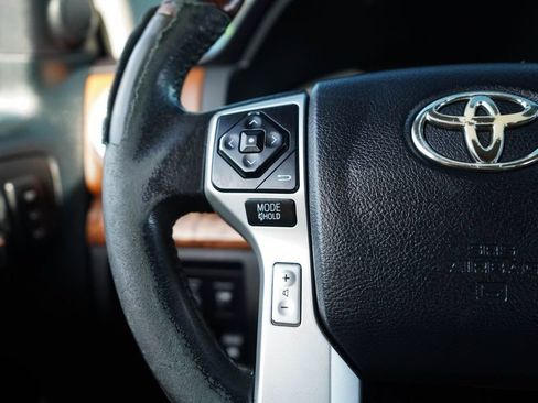 Used 2017 Toyota Tundra Platinum AWD/4WD image 33