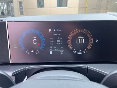 New 2026 Hyundai Santa Fe SE image 13